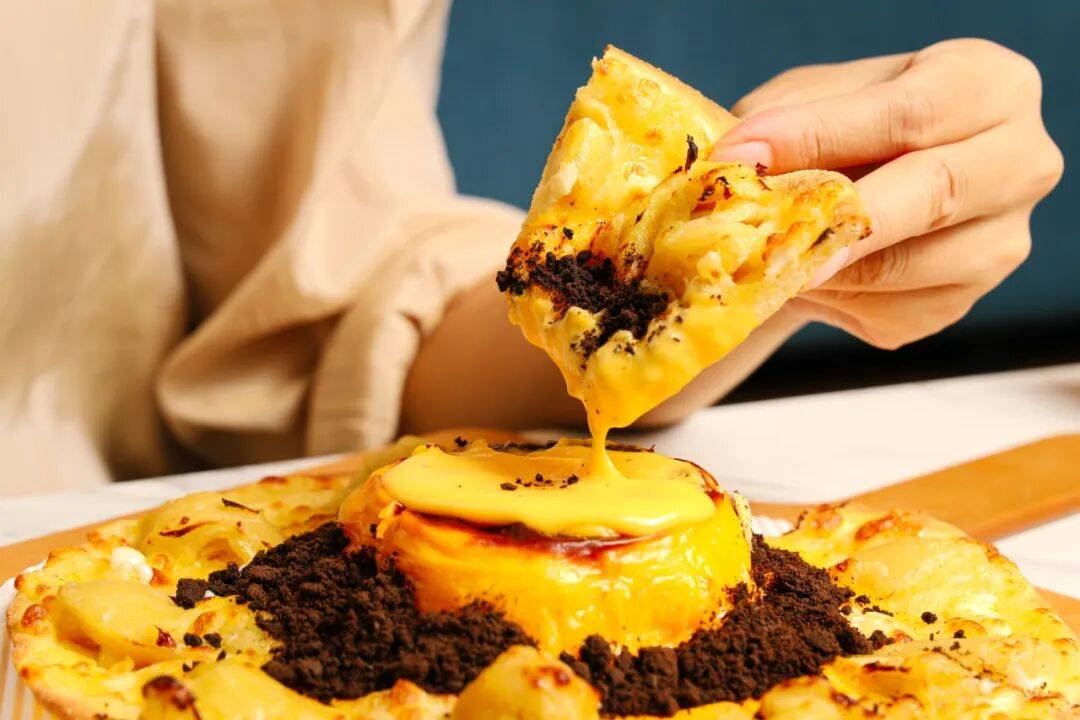 达美乐放大招！指定比萨限时“买一送一”来袭，多重福利给力助攻