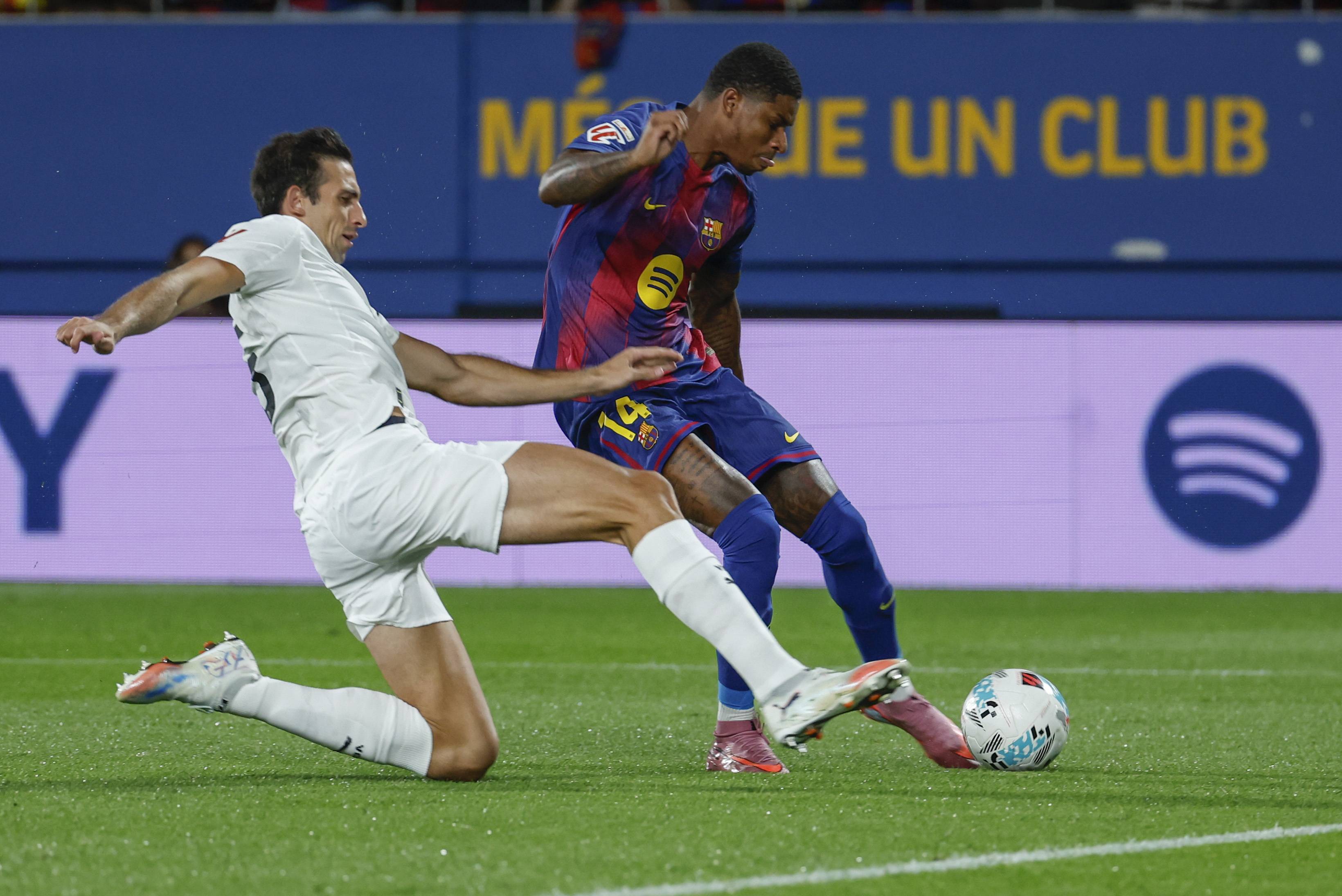 （外代二线）足球——西甲联赛：巴萨胜巴伦西亚