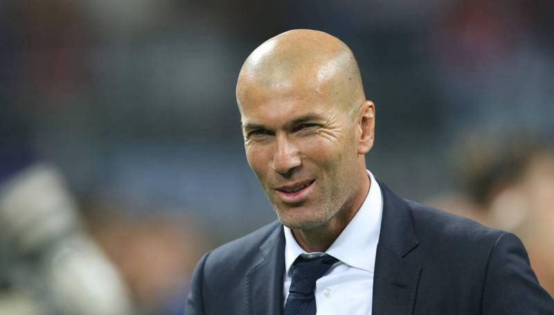 齐达内宣布重返执教，确立法国队目标，拒绝曼联和巴黎