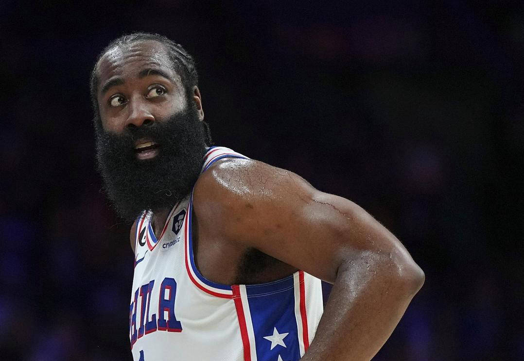 哈登火速交易临近，洛杉矶快船或将放行大胡子加盟火箭